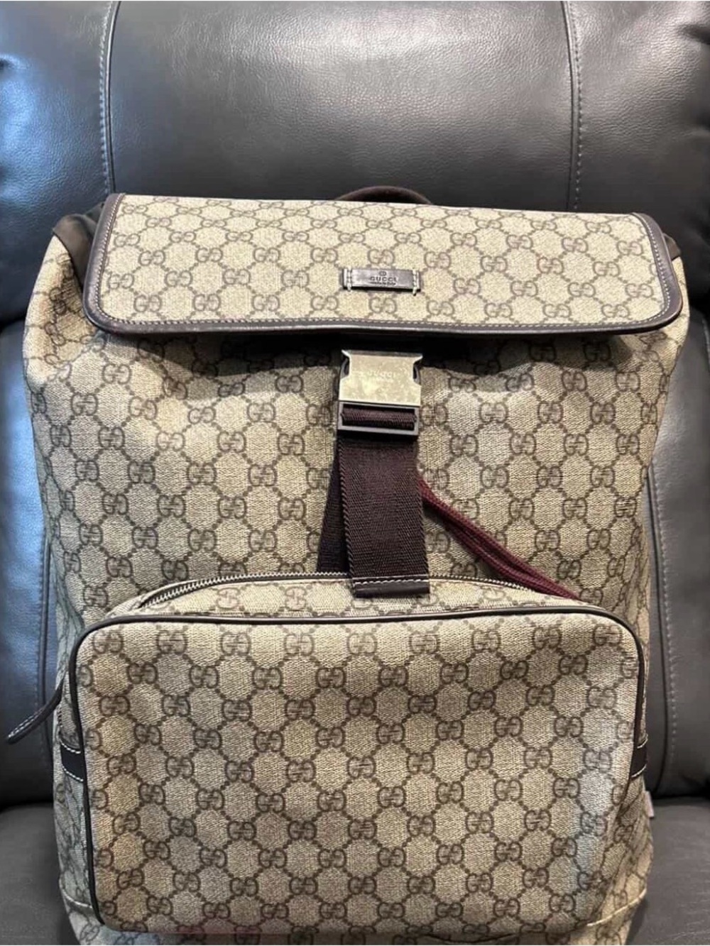 Gucci GG Supreme Monogram Medium Backpack Brown Authentic